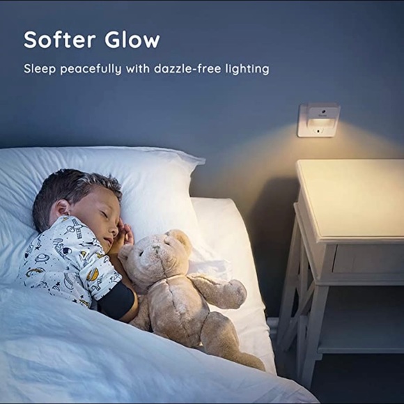 Govee Dusk to Dawn Night Light, Plug in, Soft Warm White LED Night Light - Picture 5 of 7